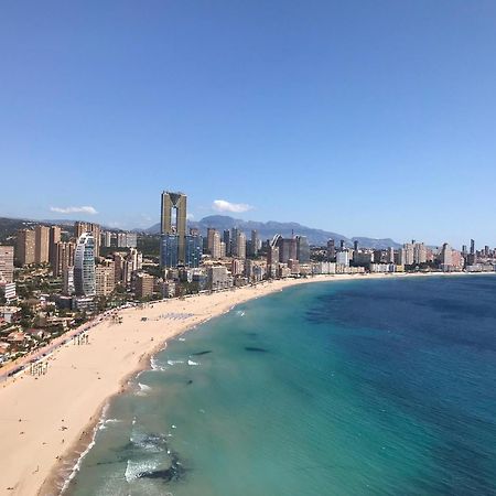Apartamento Frente Al Mar Benidorm Bagian luar foto