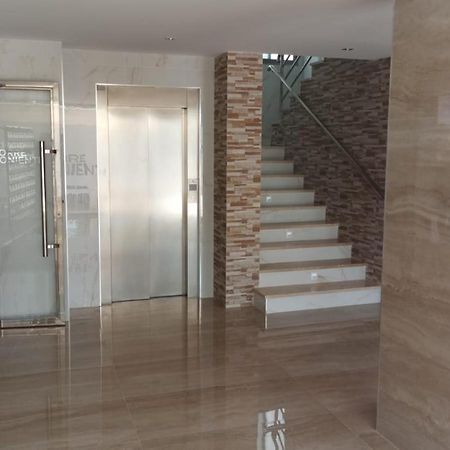 Apartamento Frente Al Mar Benidorm Bagian luar foto