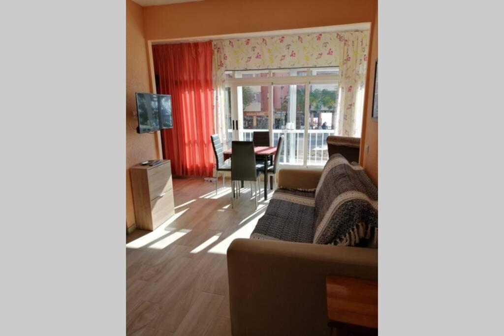 Apartamento Frente Al Mar Benidorm Bagian luar foto