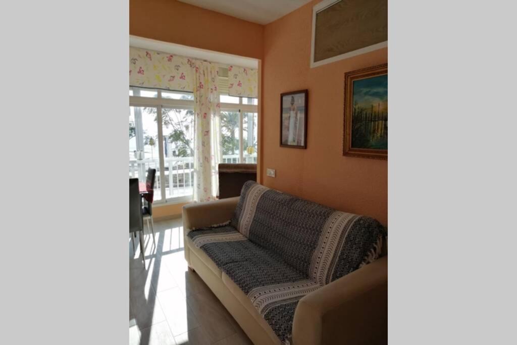 Apartamento Frente Al Mar Benidorm Bagian luar foto