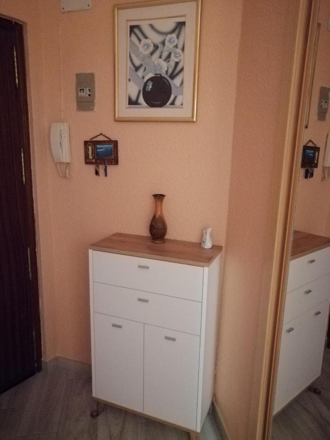Apartamento Frente Al Mar Benidorm Bagian luar foto
